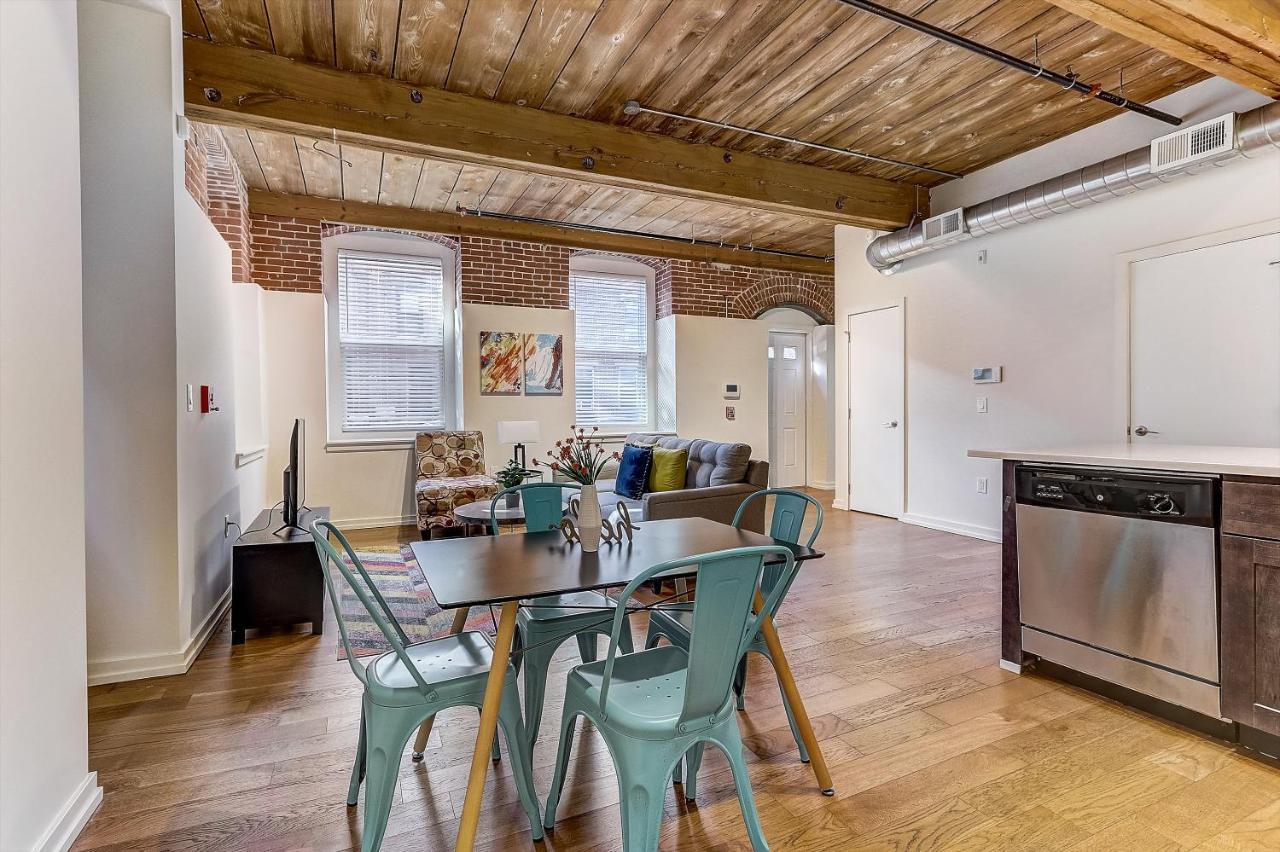 Frontdesk 1133 N 4th St Apts Northern Liberties Apartment