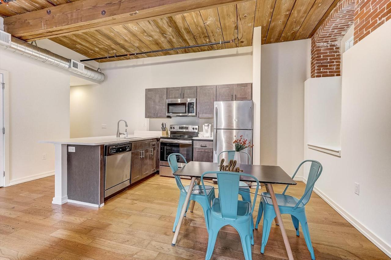 Frontdesk 1133 N 4th St Apts Northern Liberties